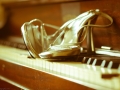 bride-shoes-on-piano-pd-link